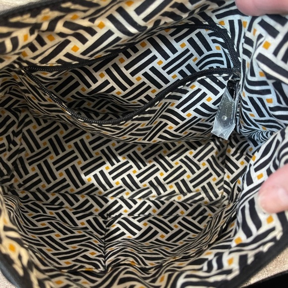 Vera Bradley Black Quilted Shoulder Bag - Picture 14 of 15